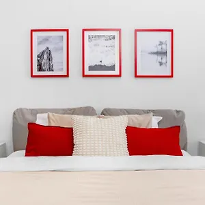Enjoy Downtown Boutique #12 By Goodnite Cz Brno